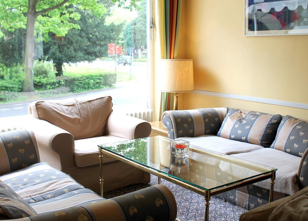 Hotel Eden Am Kurpark Бонн Екстер'єр фото
