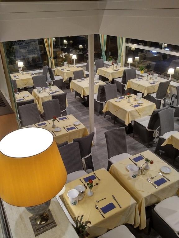 Hotel Eden Am Kurpark Бонн Екстер'єр фото