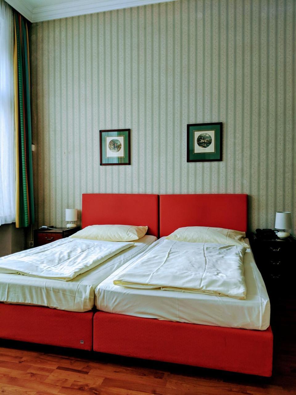 Hotel Eden Am Kurpark Бонн Екстер'єр фото