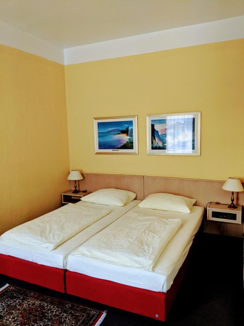 Hotel Eden Am Kurpark Бонн Екстер'єр фото