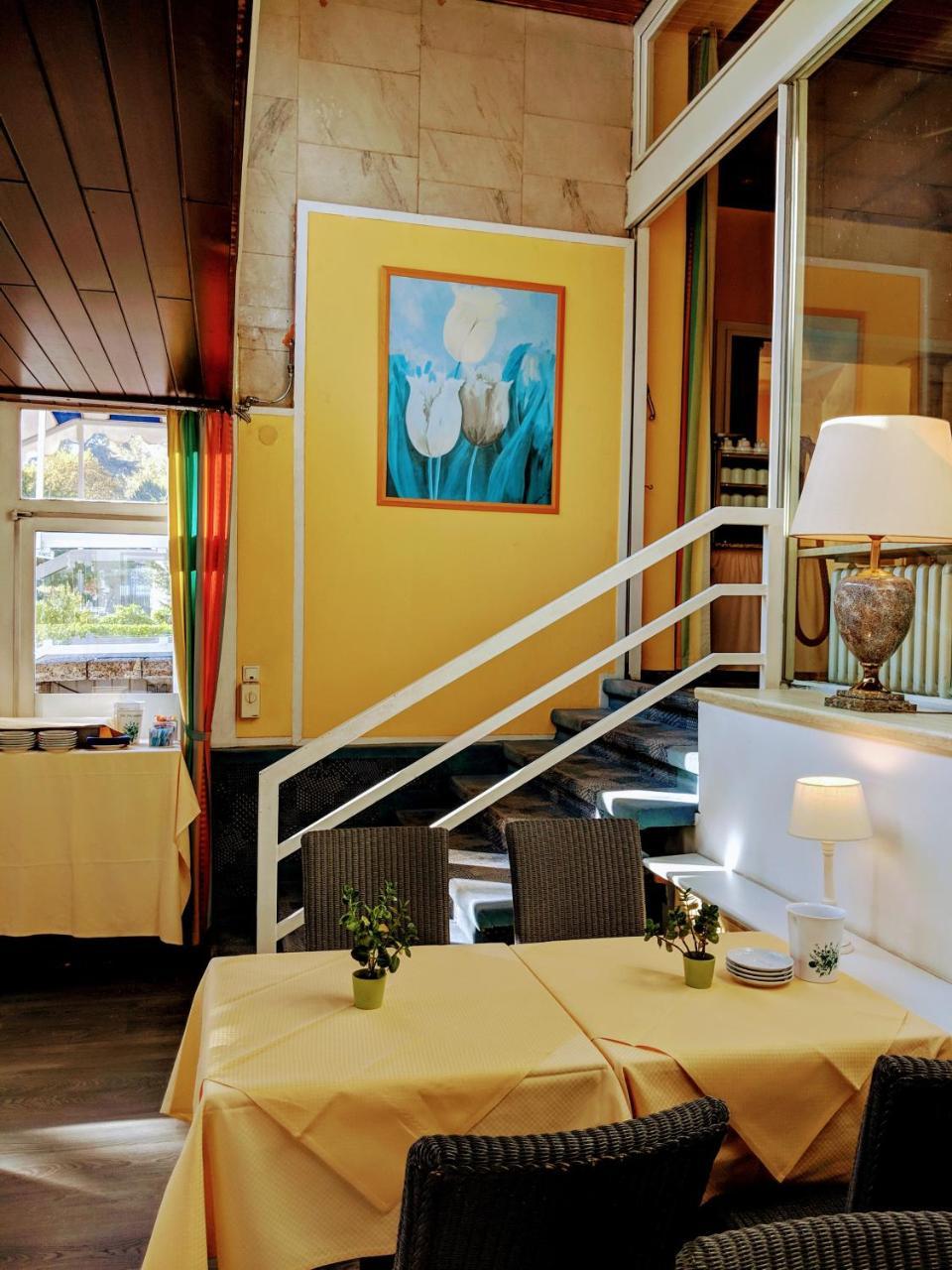 Hotel Eden Am Kurpark Бонн Екстер'єр фото