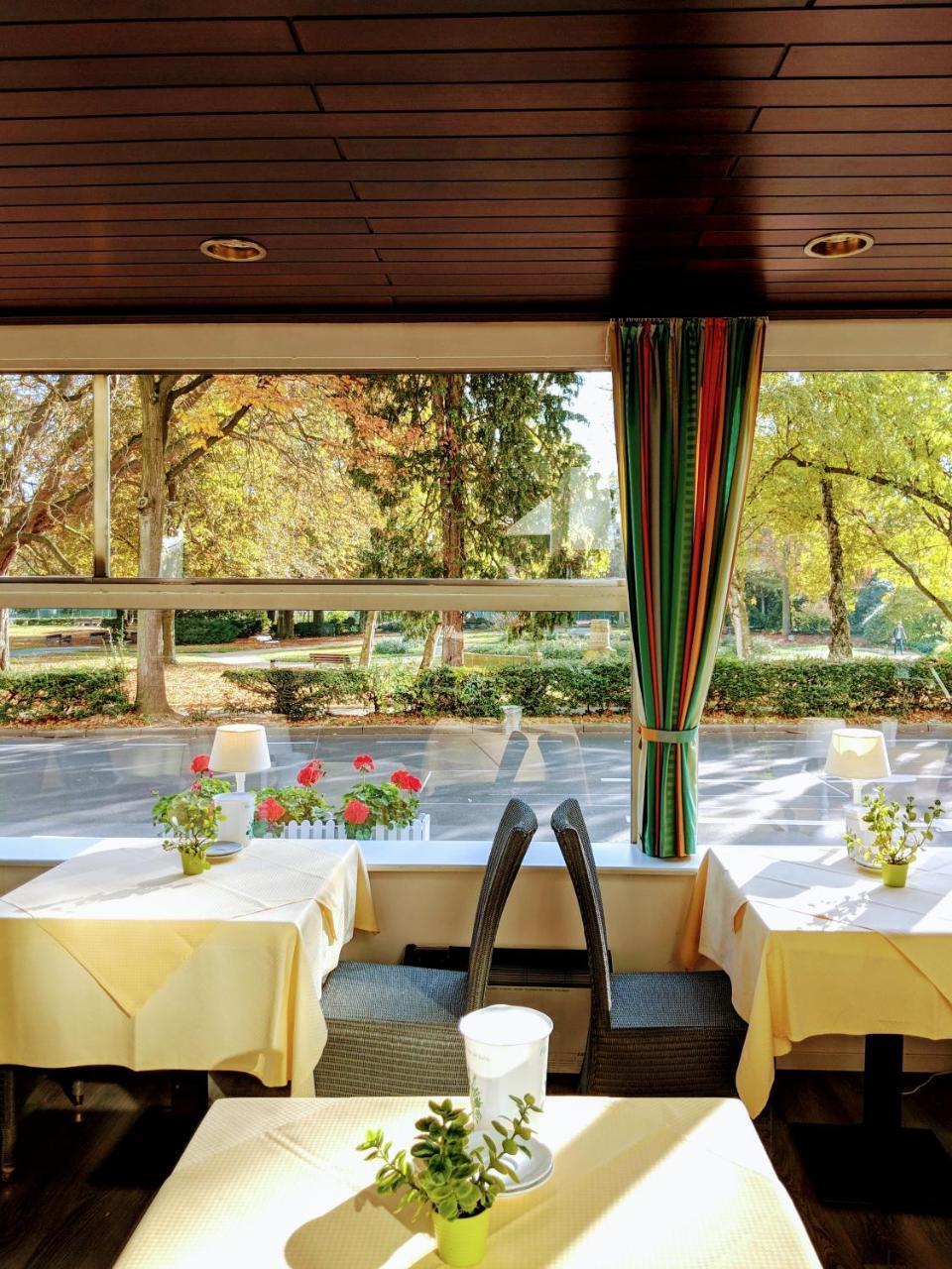 Hotel Eden Am Kurpark Бонн Екстер'єр фото
